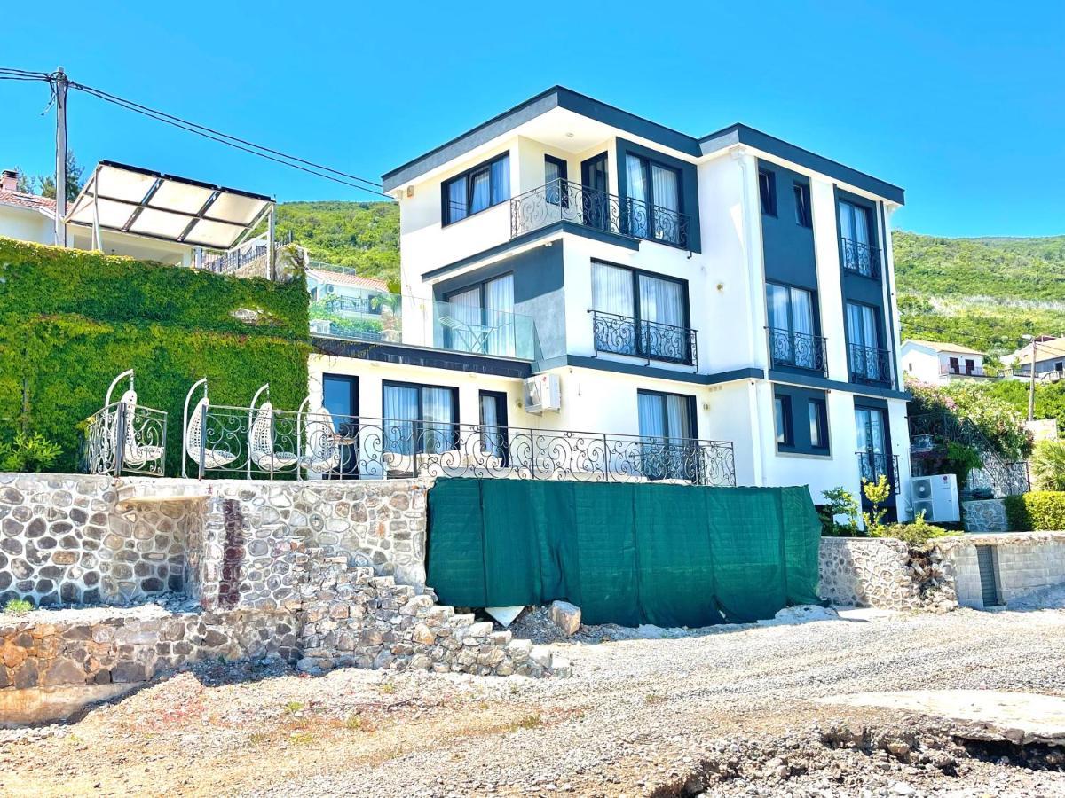 Beachfront Villa Pearl Of Adria Krasići Extérieur photo