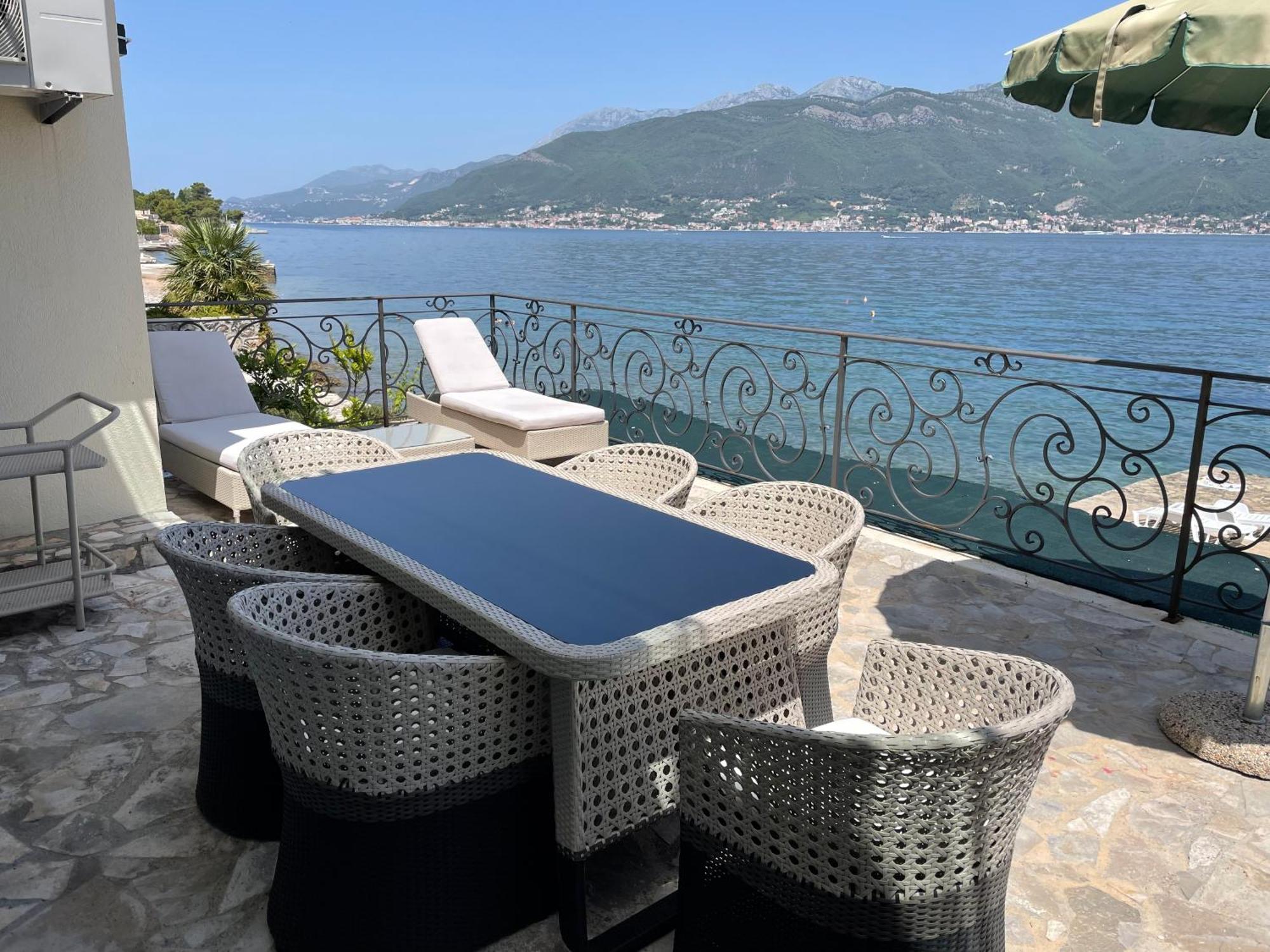 Beachfront Villa Pearl Of Adria Krasići Extérieur photo