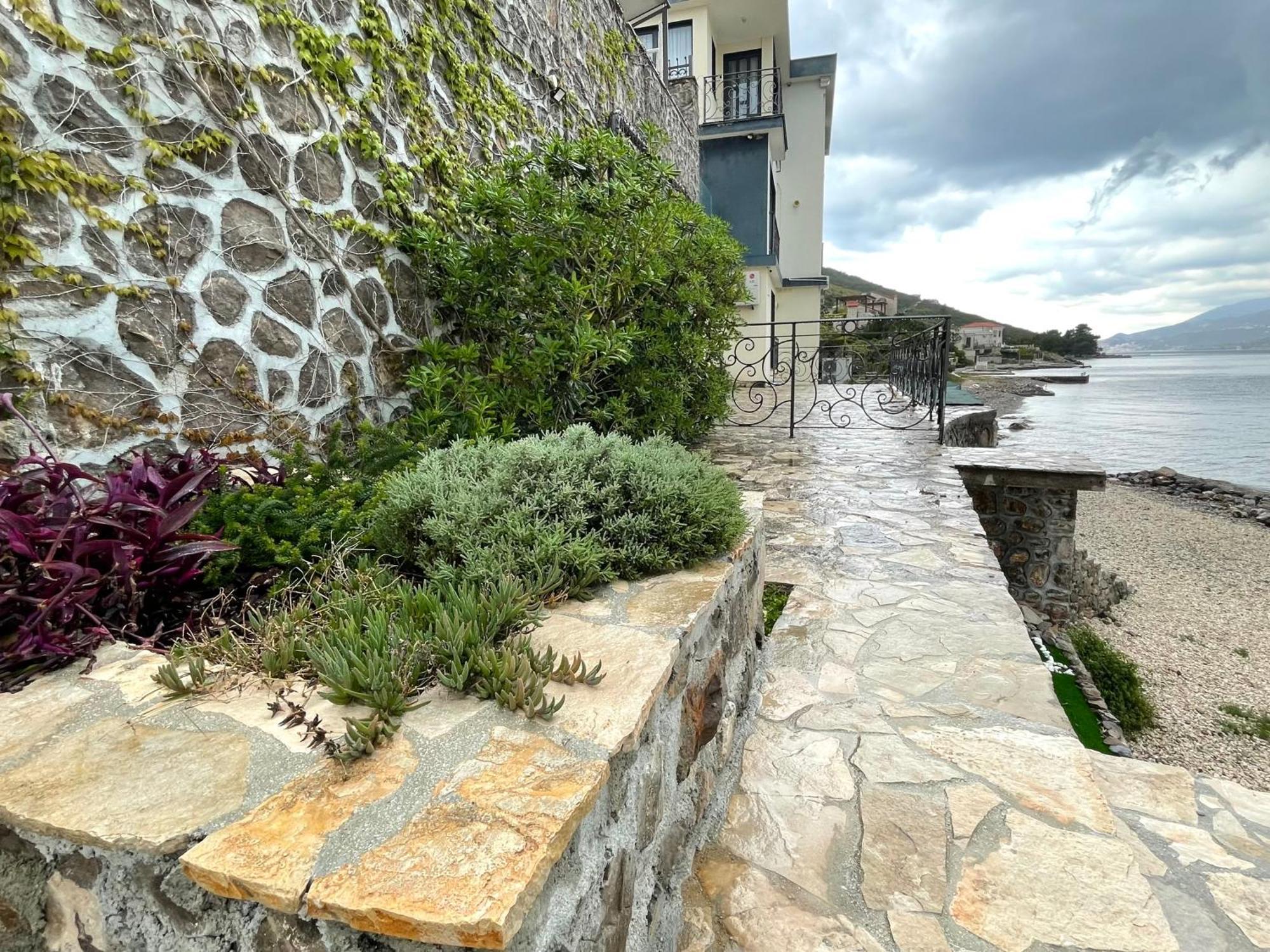 Beachfront Villa Pearl Of Adria Krasići Extérieur photo